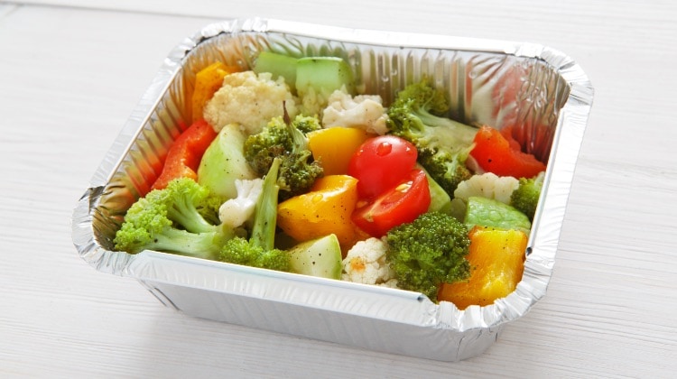 pudełko z warzywami
